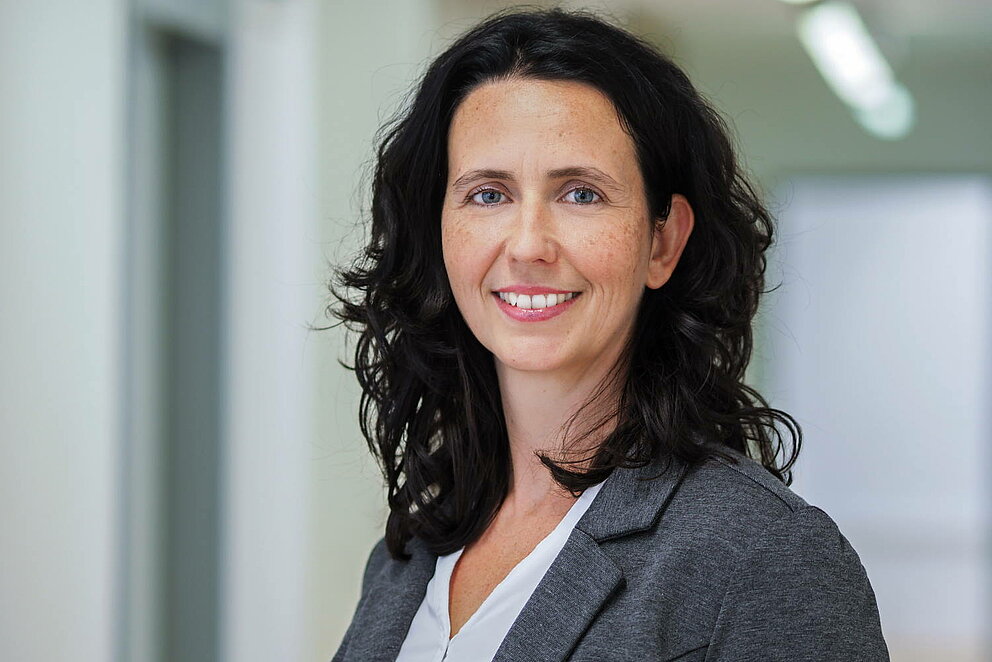 Portrait von Dr. Verena Krauer, Beratungspartnerin von Transformationswissen BW.